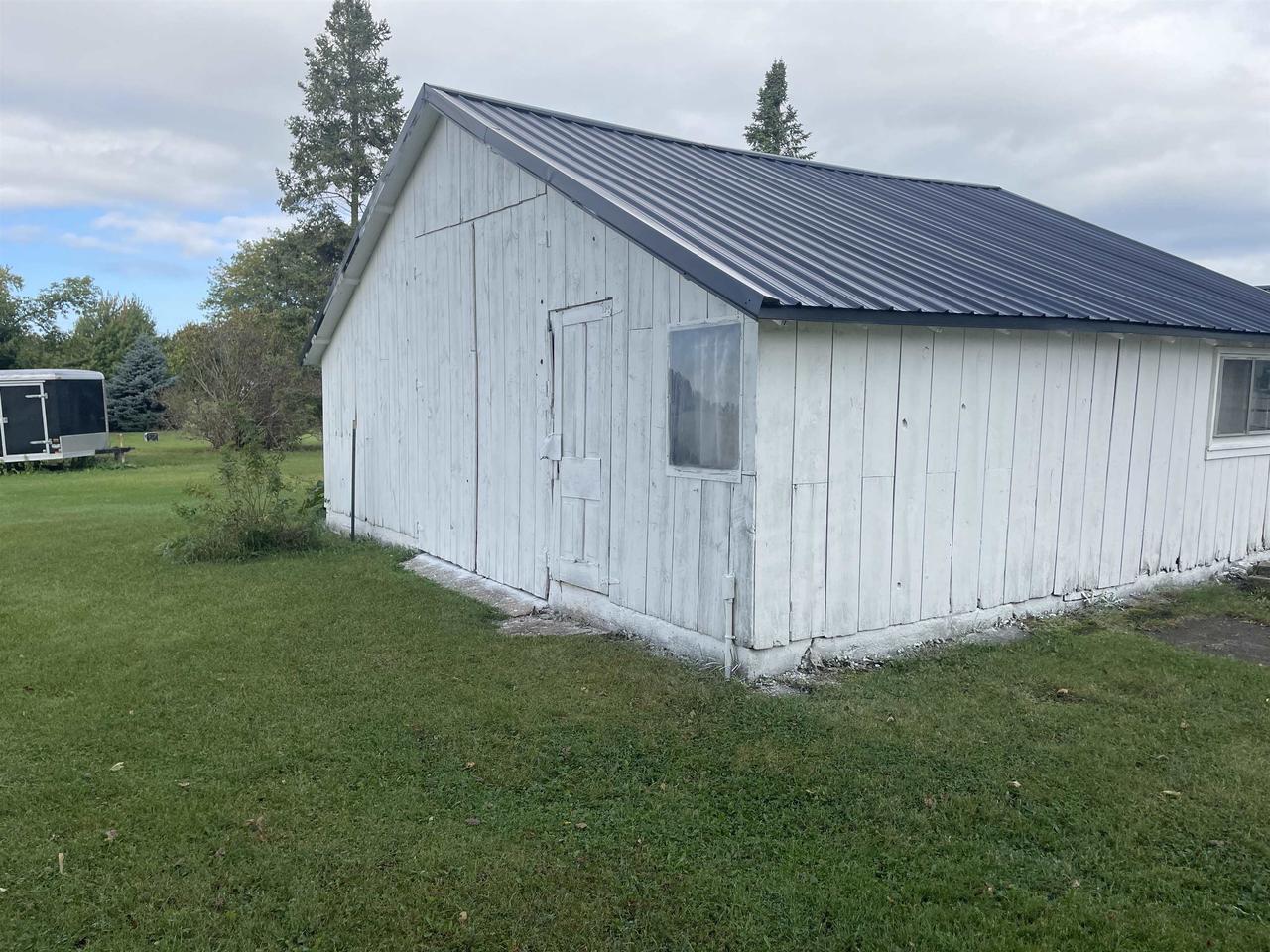 N7850 Douglas Street