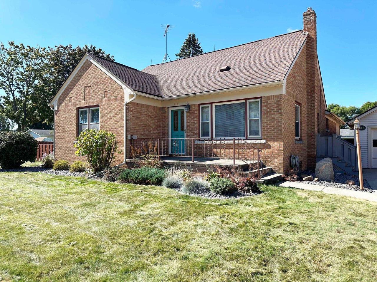 213 South 1st Street