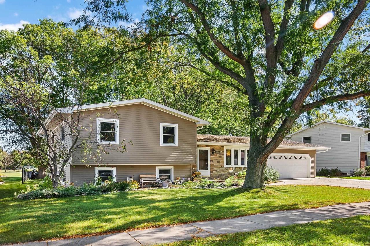 1730 Brentwood Drive