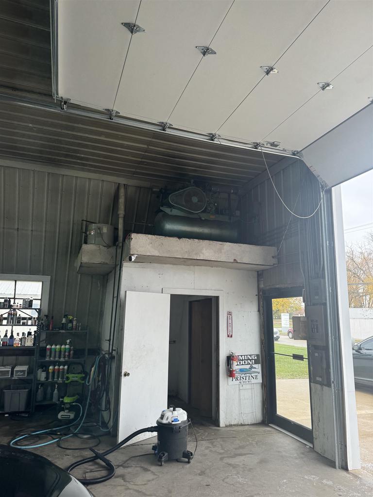 434 East Oshkosh Street