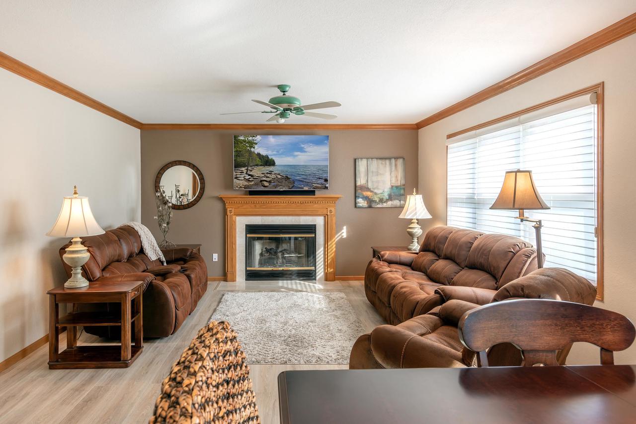 3040 Wyldeflower Court