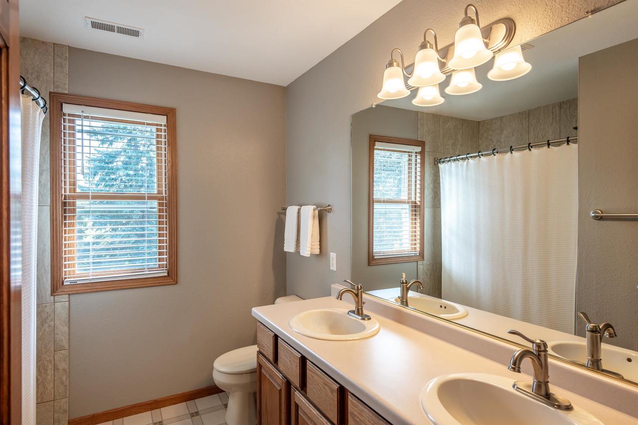 3040 Wyldeflower Court