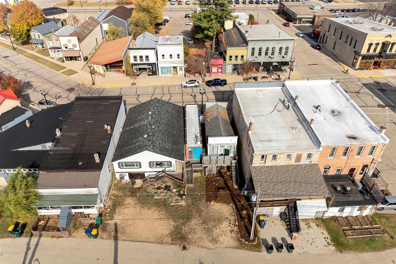 615 West Water Street