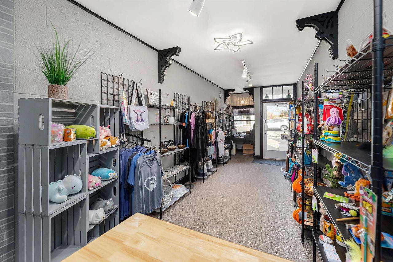 615 West Water Street