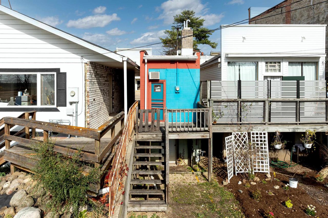 615 West Water Street