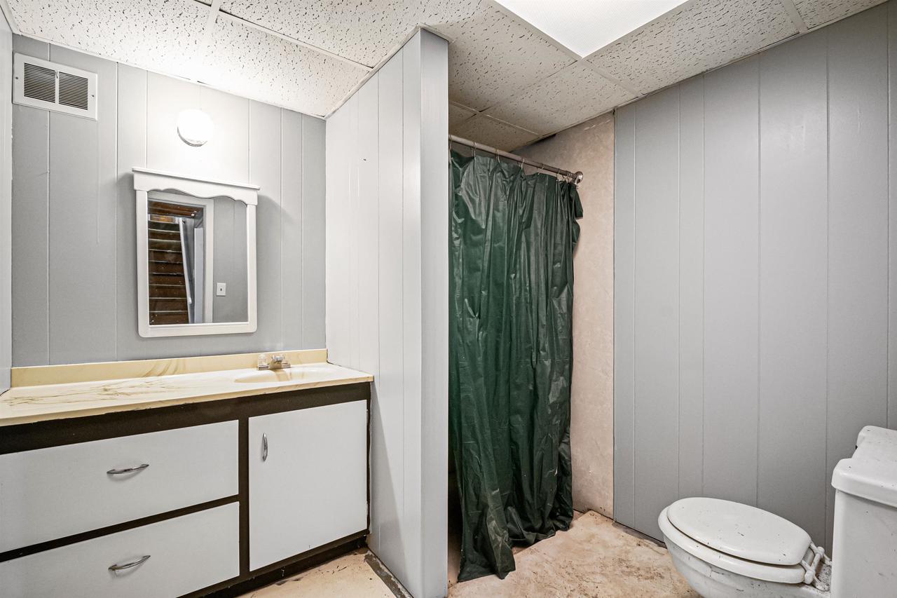 520 North Lockin Street