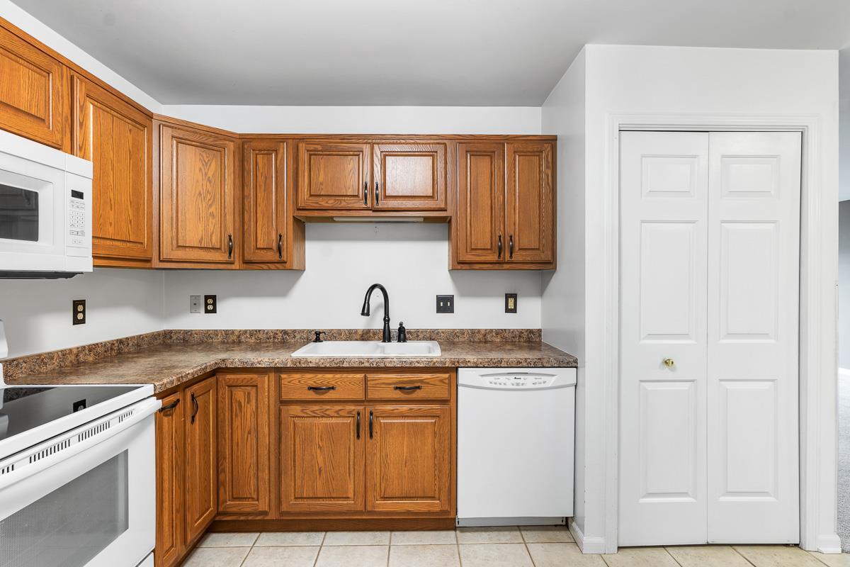 778 Hillside Terrace D