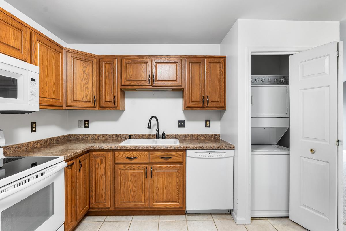 778 Hillside Terrace D