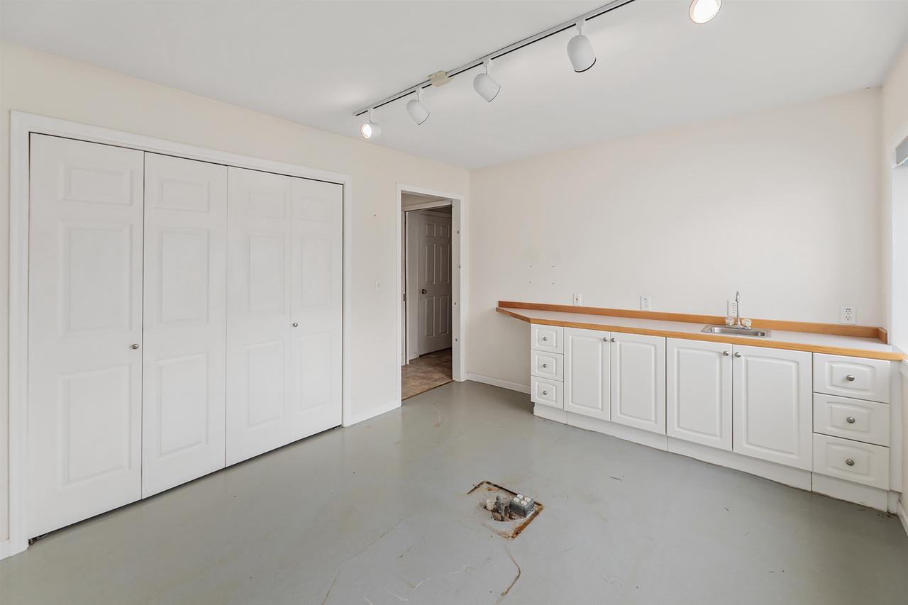 617 West Water Street