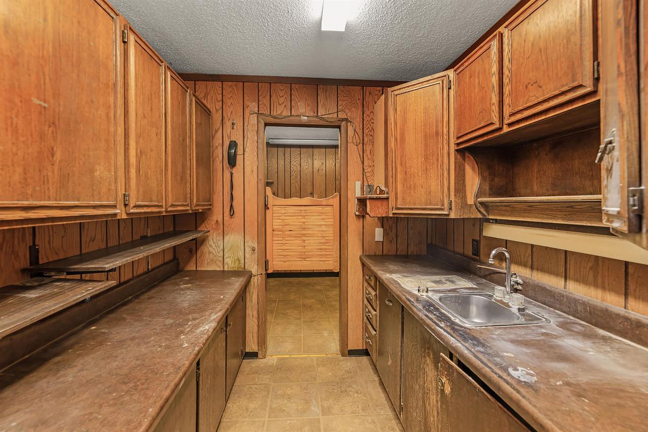 617 West Water Street