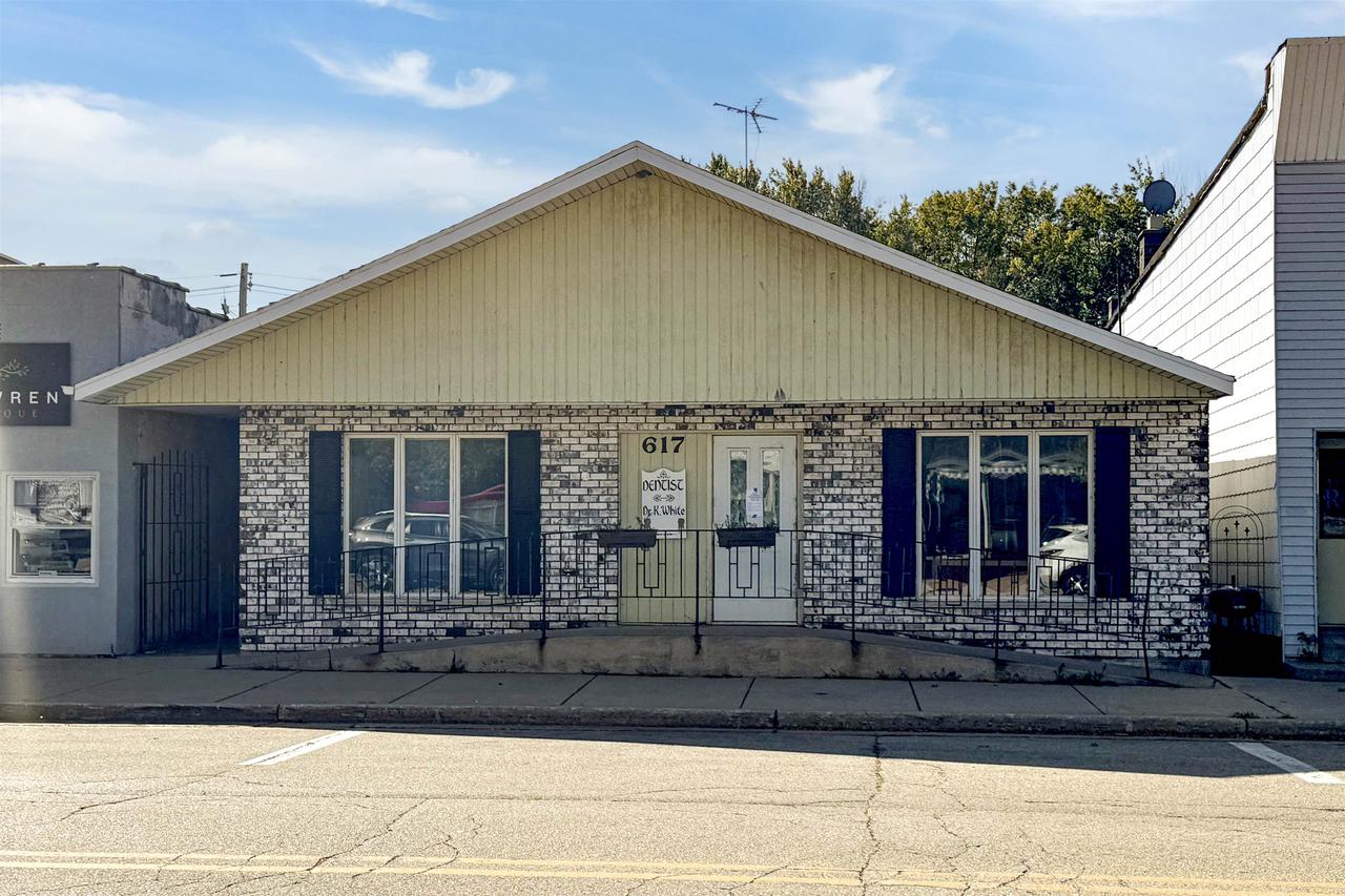 617 West Water Street