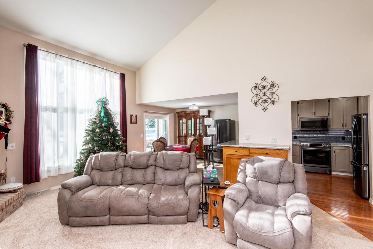 2741 West 9th Avenue