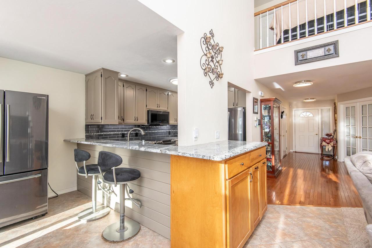 2741 West 9th Avenue