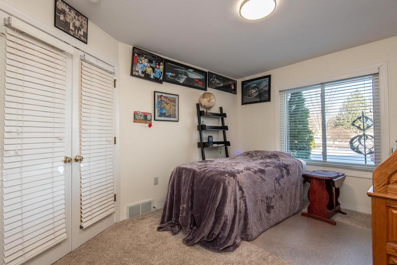 2741 West 9th Avenue