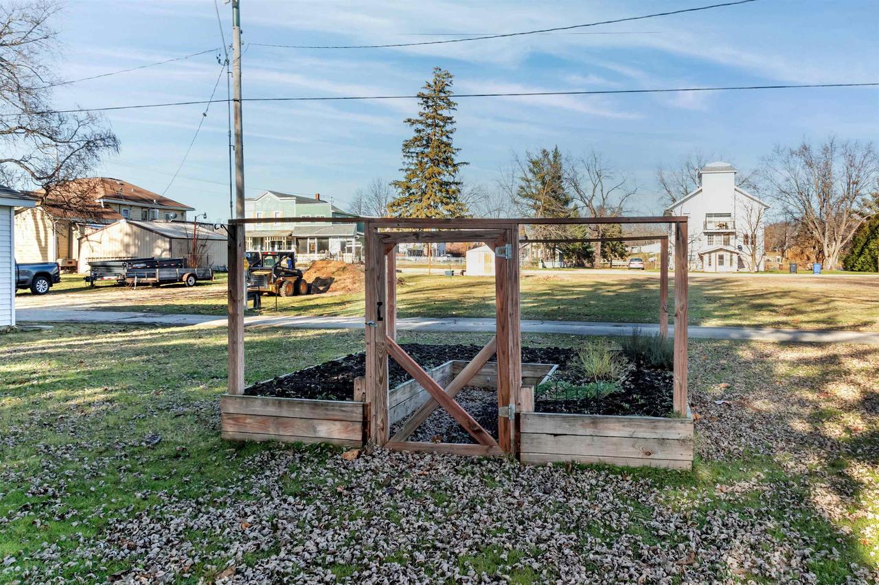 181 East Franklin Street