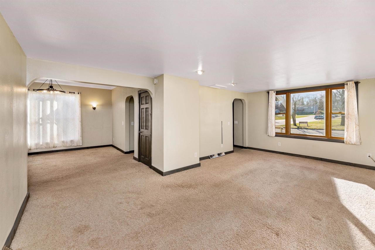 181 East Franklin Street