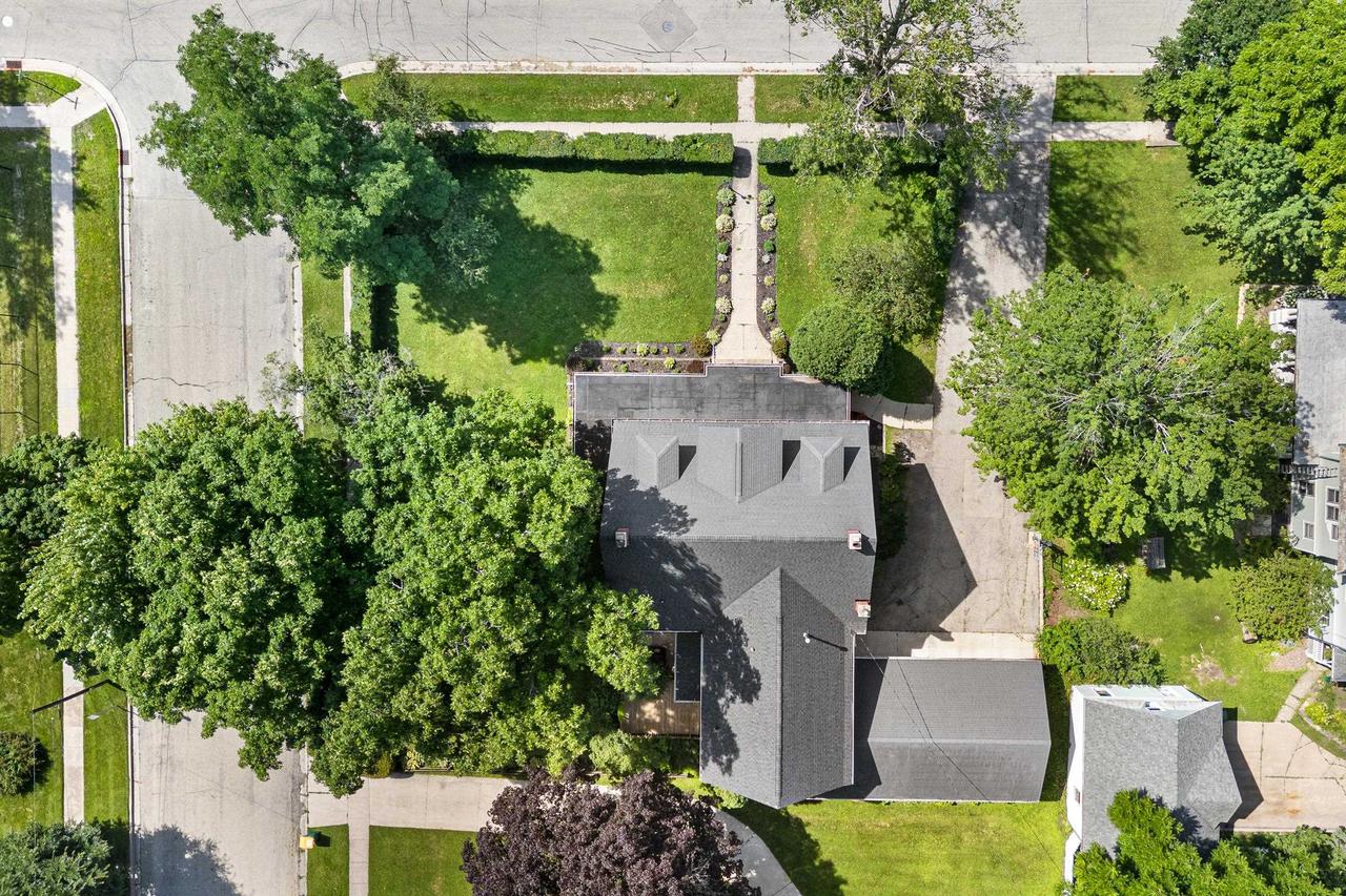 320 East Jackson Street