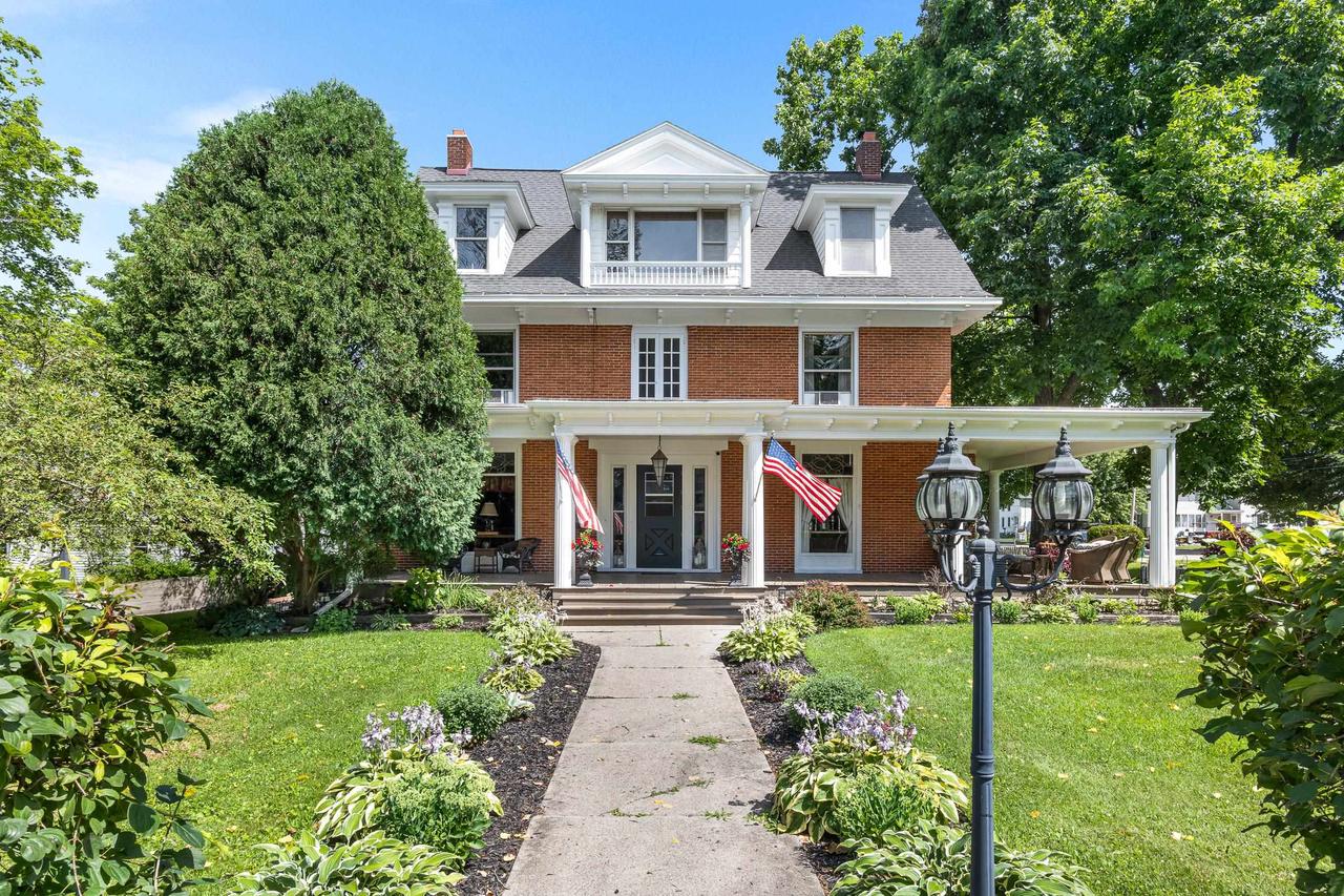 320 East Jackson Street