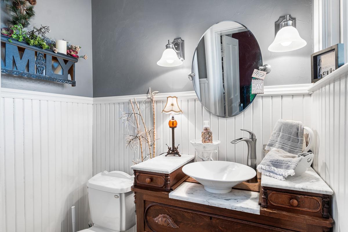 320 East Jackson Street