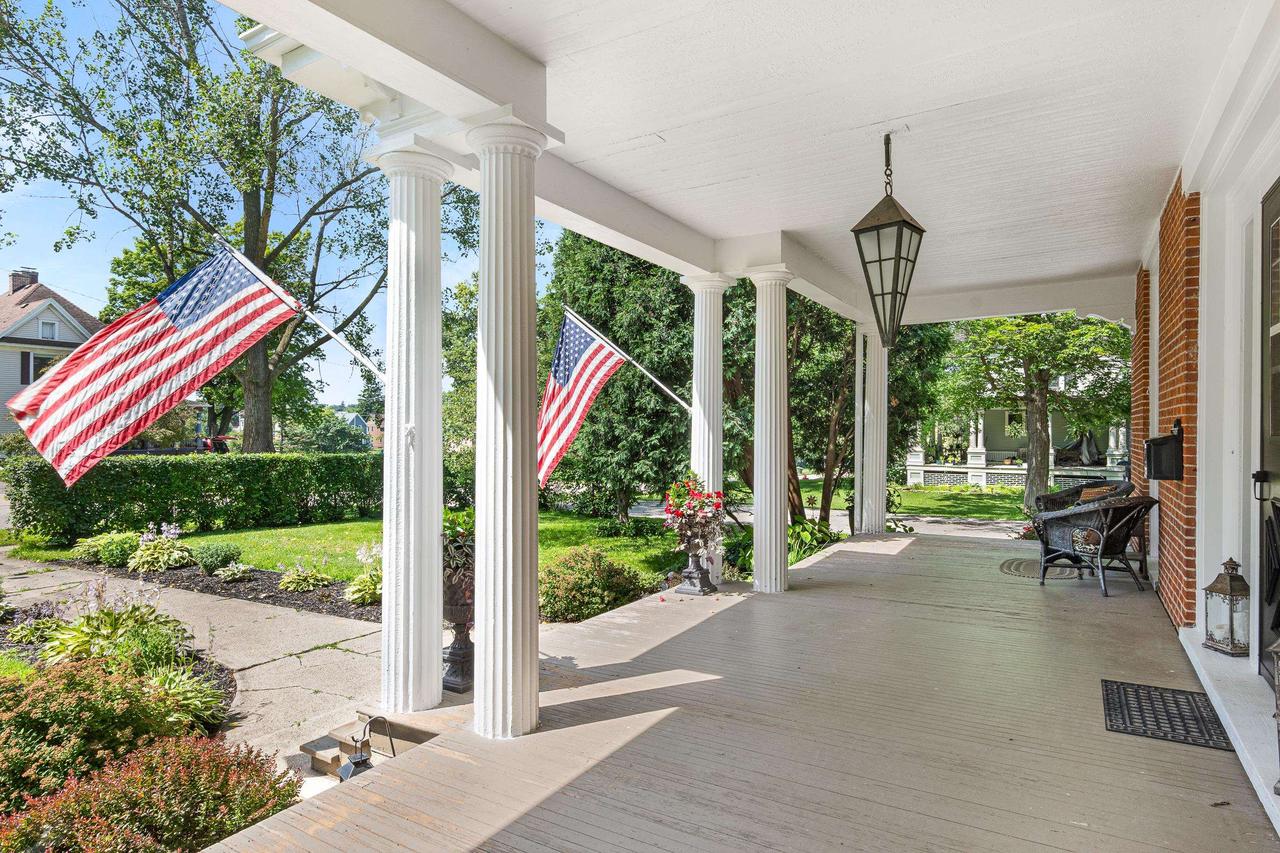 320 East Jackson Street