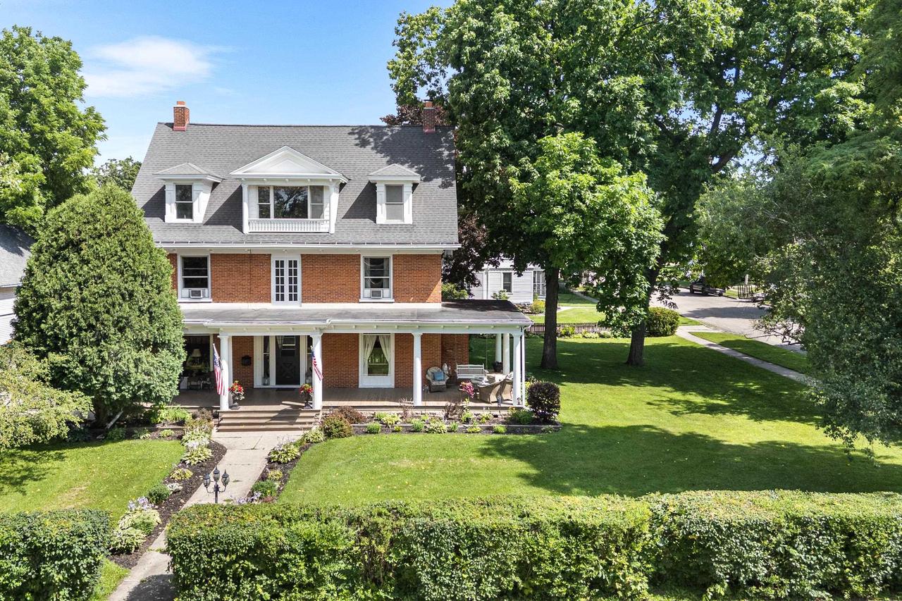 320 East Jackson Street