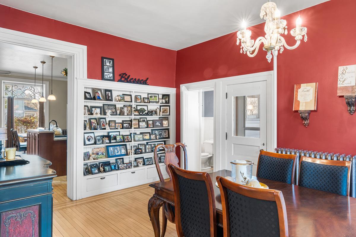 320 East Jackson Street