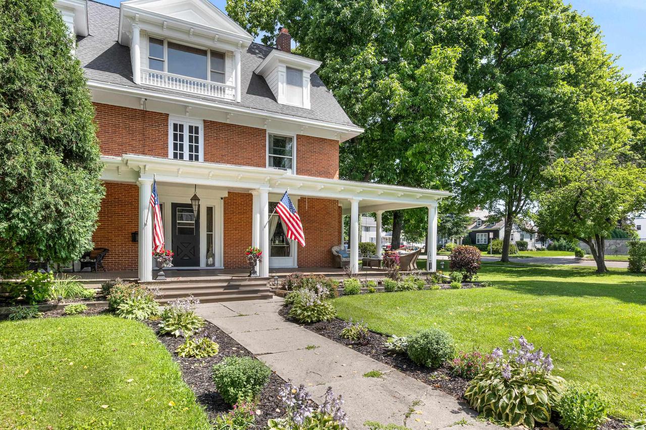 320 East Jackson Street