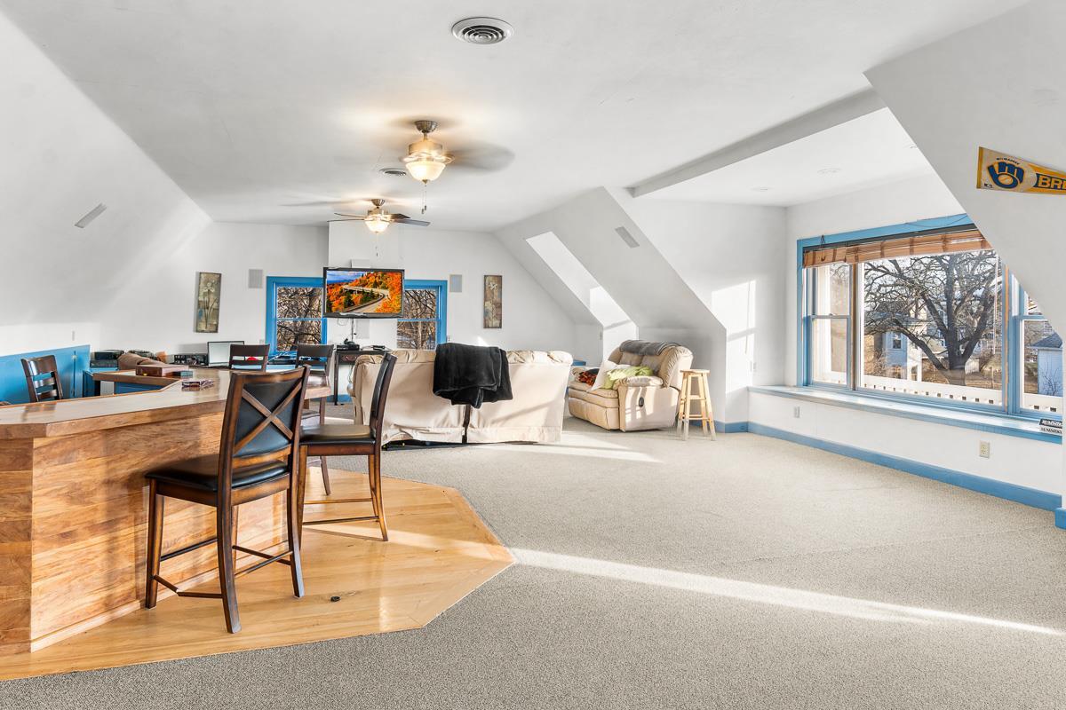 320 East Jackson Street