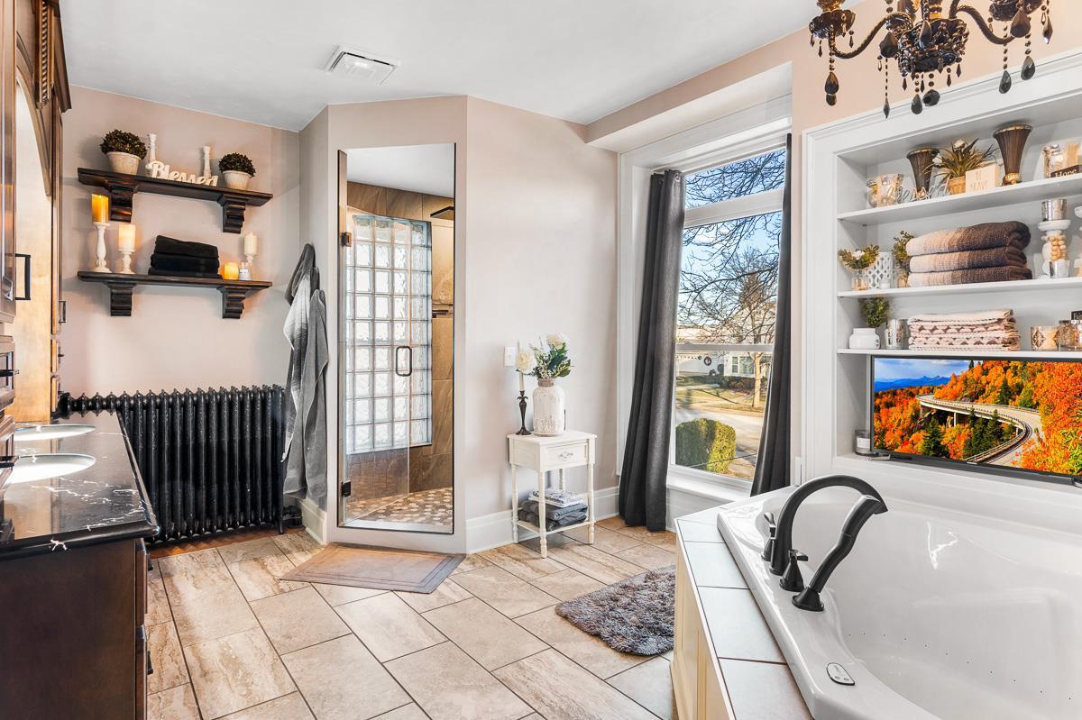 320 East Jackson Street