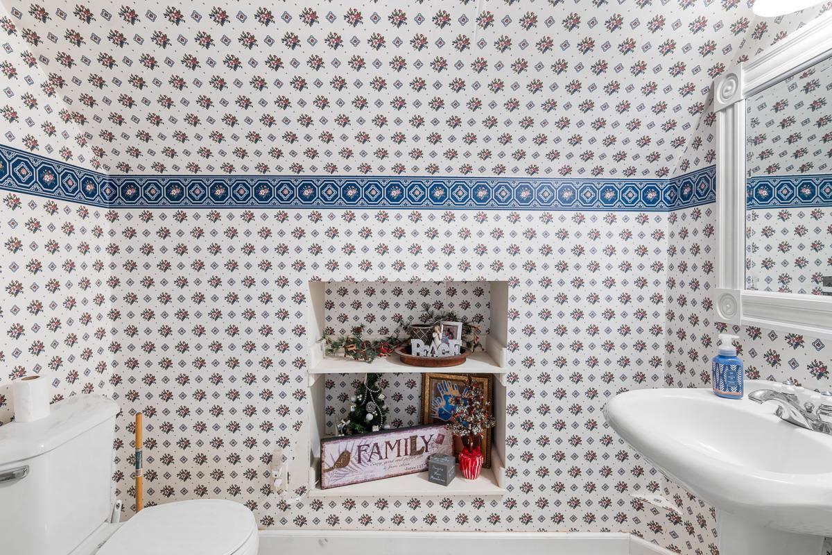 320 East Jackson Street