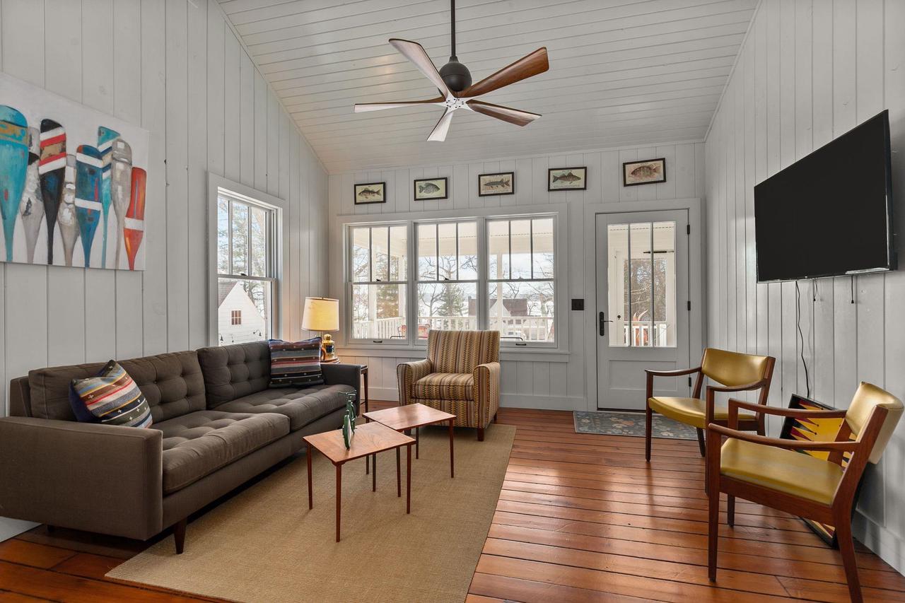 W1181 Illinois Avenue