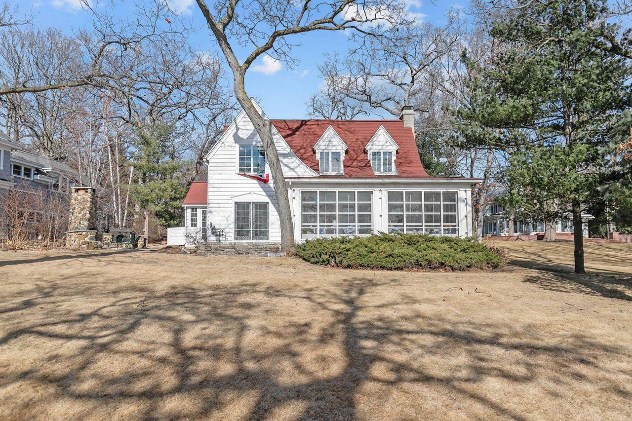 W1181 Illinois Avenue