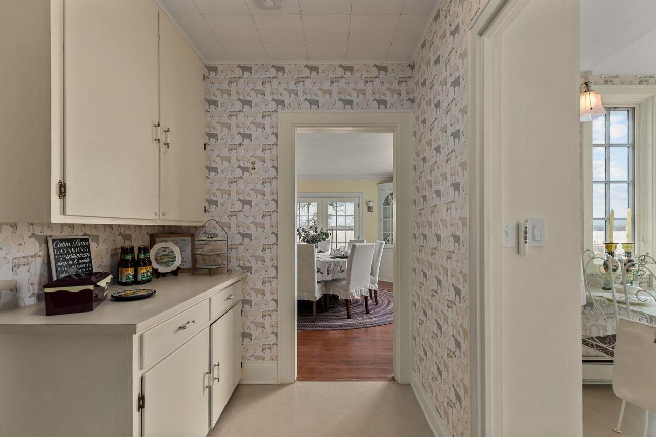 W1181 Illinois Avenue