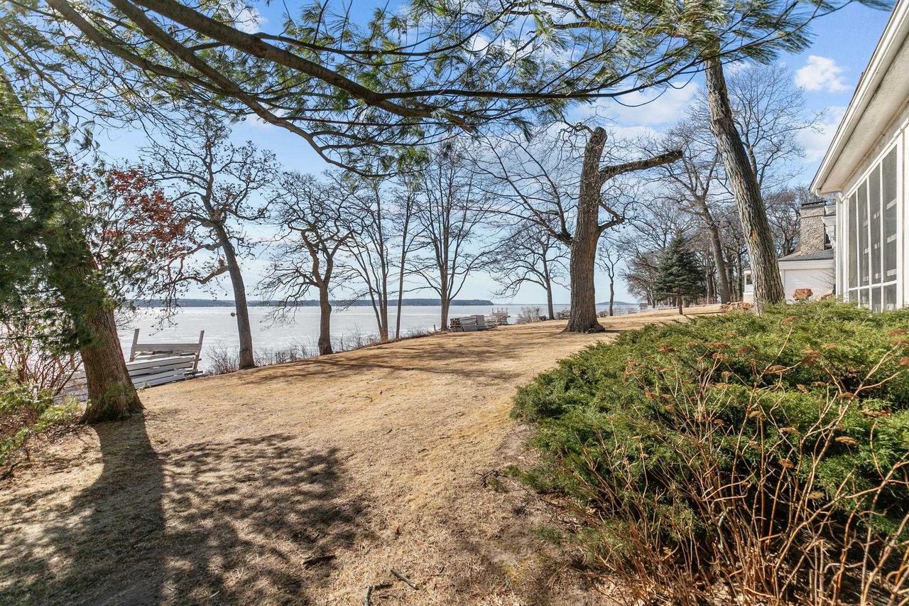 W1181 Illinois Avenue