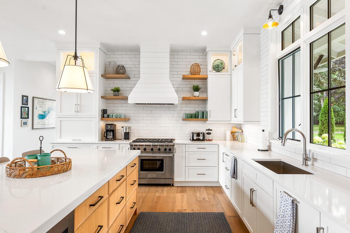 W1652 Sandstone Avenue