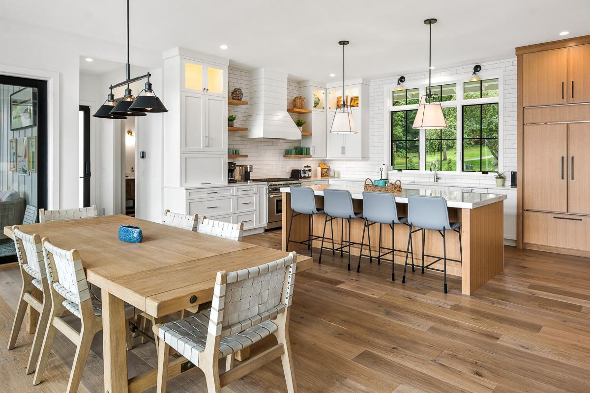 W1652 Sandstone Avenue