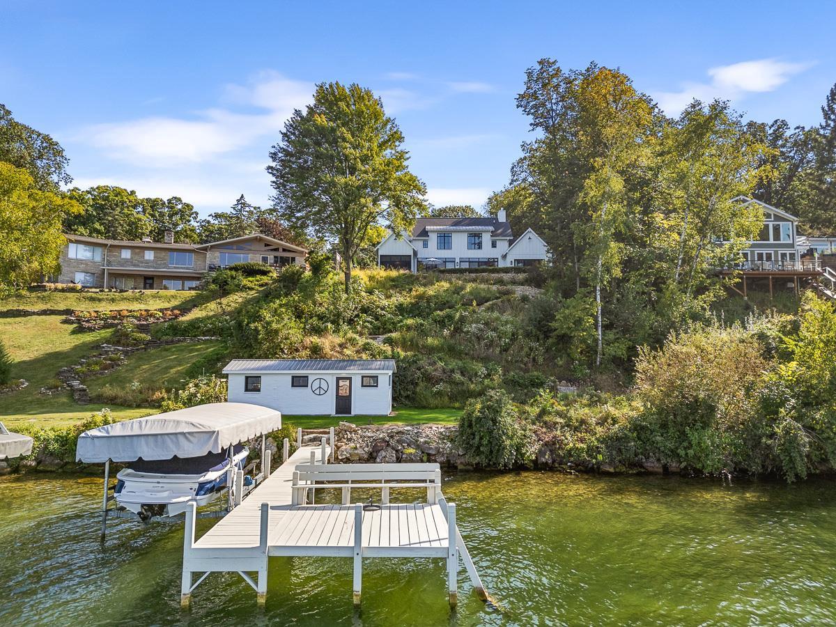 W1652 Sandstone Avenue