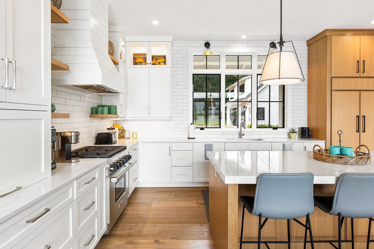 W1652 Sandstone Avenue