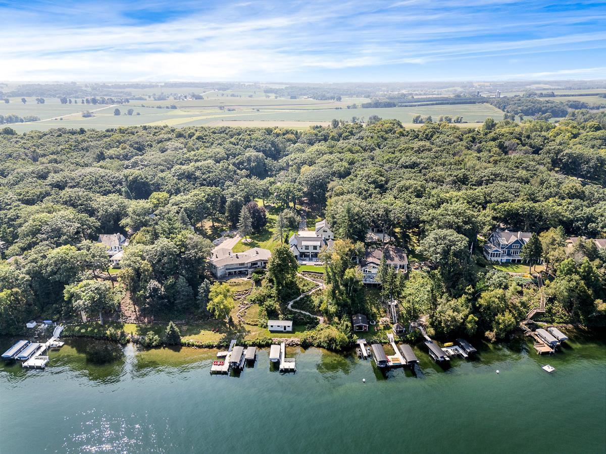 W1652 Sandstone Avenue