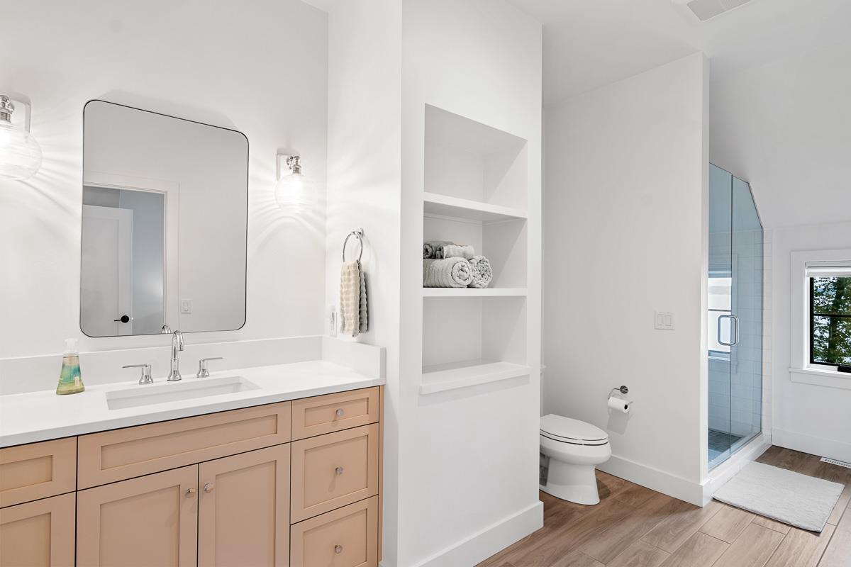 W1652 Sandstone Avenue