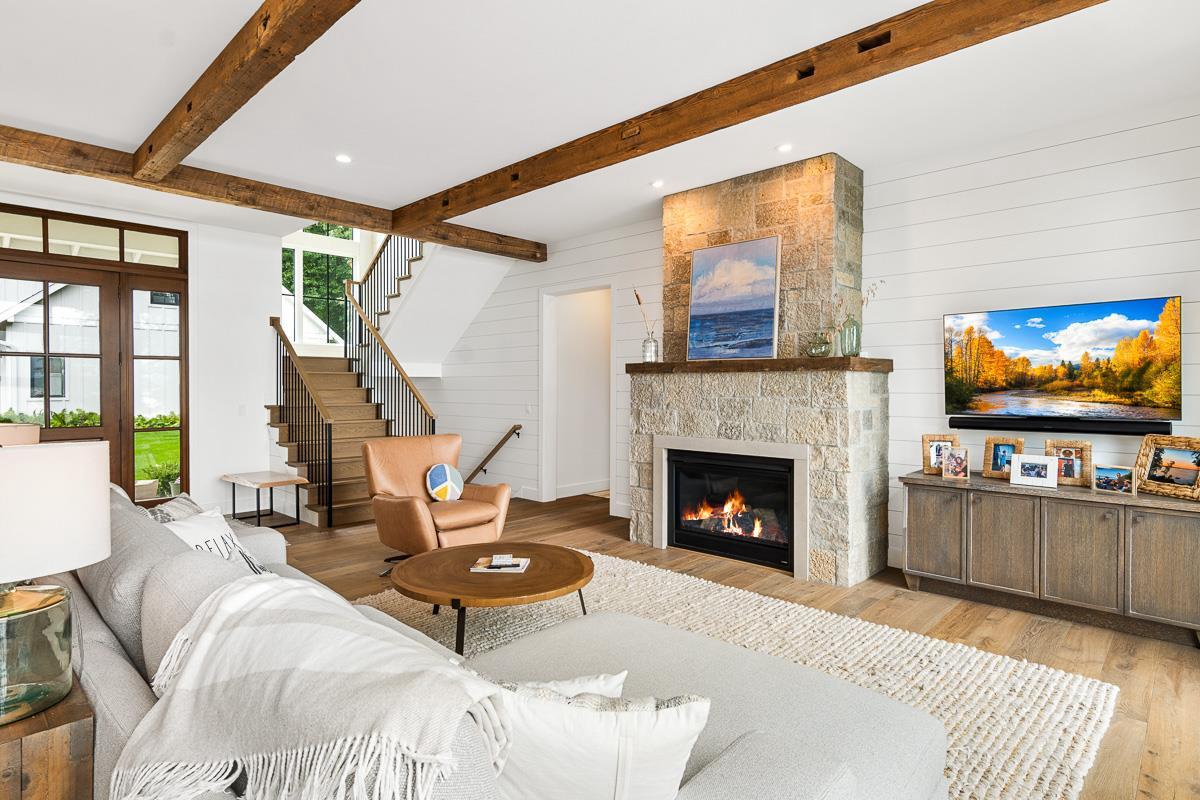 W1652 Sandstone Avenue