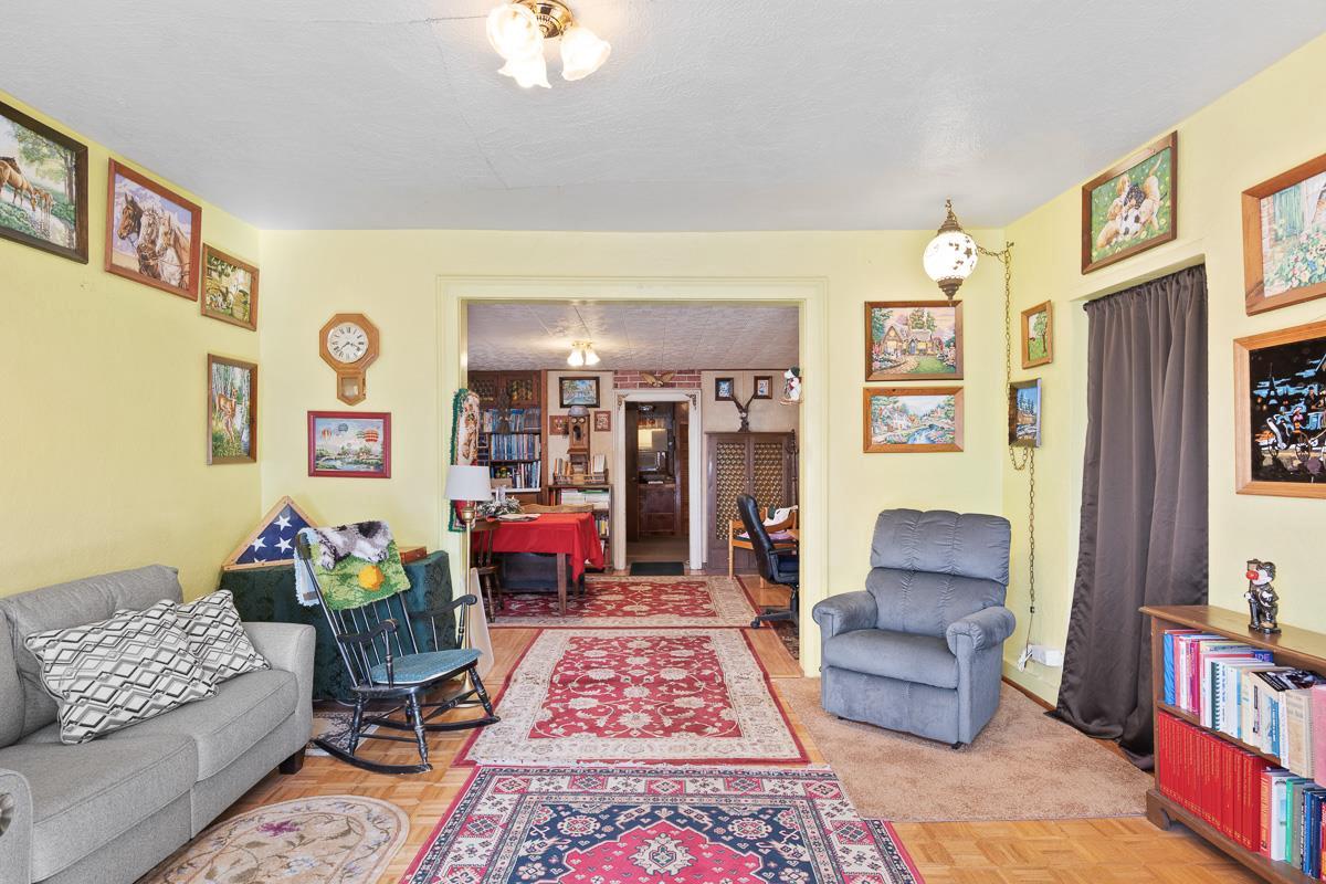 183 West Moore Street