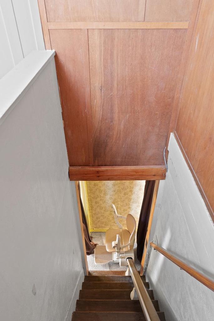 183 West Moore Street