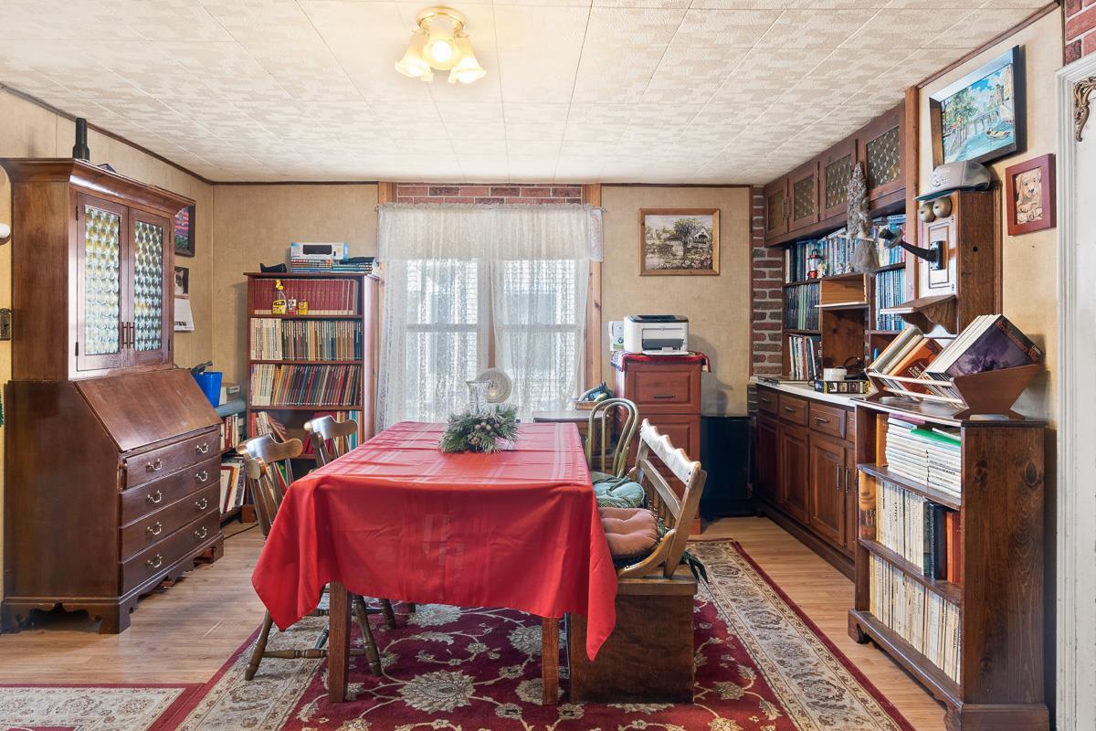 183 West Moore Street