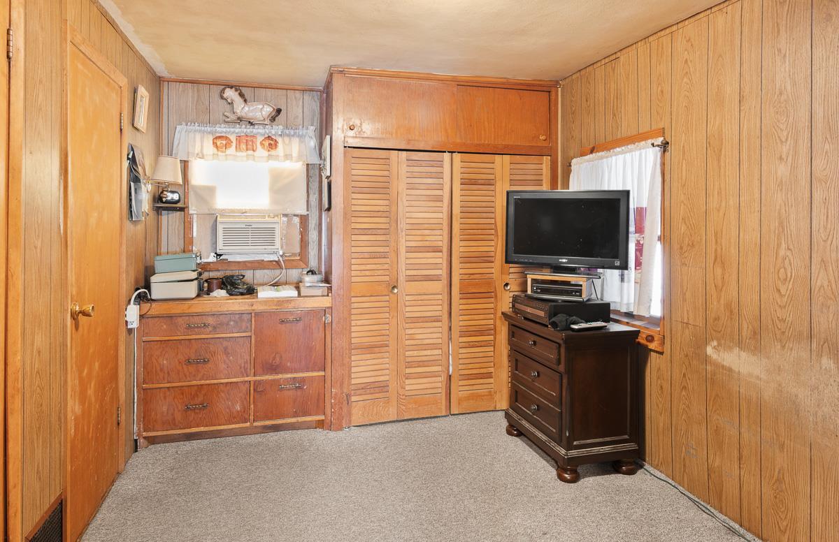 183 West Moore Street