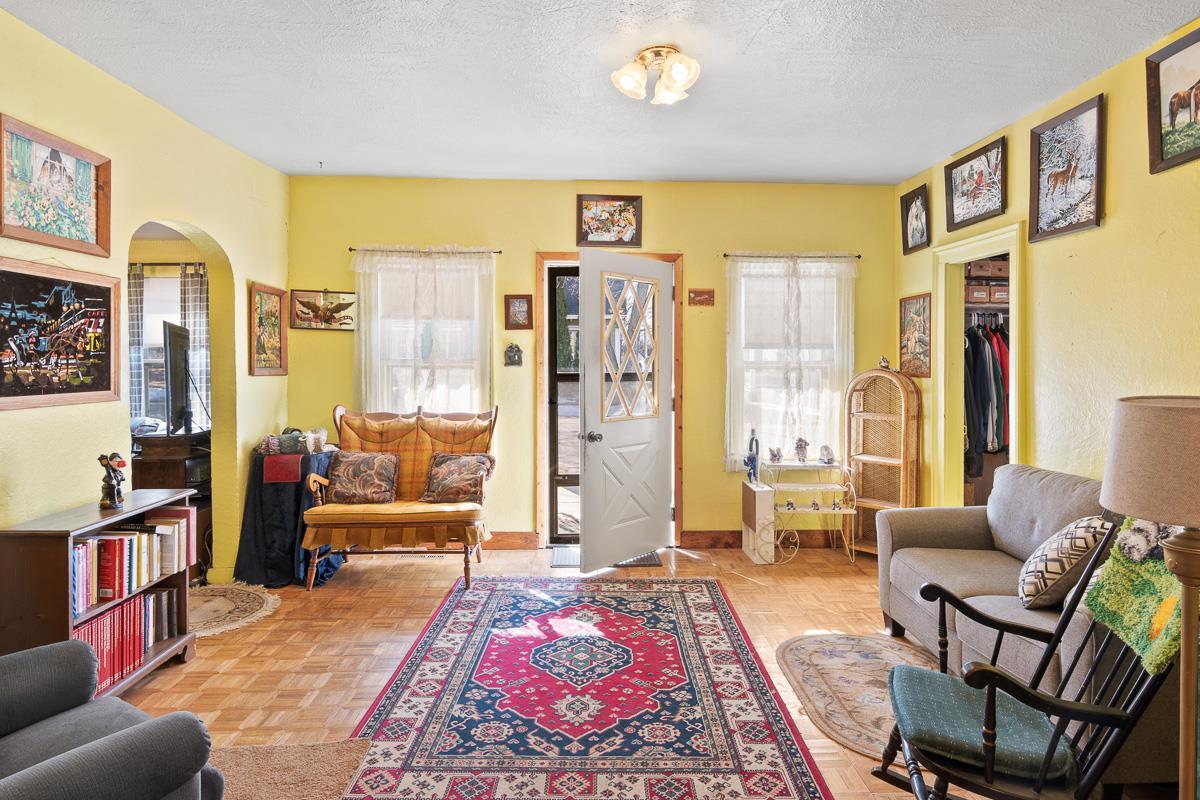 183 West Moore Street