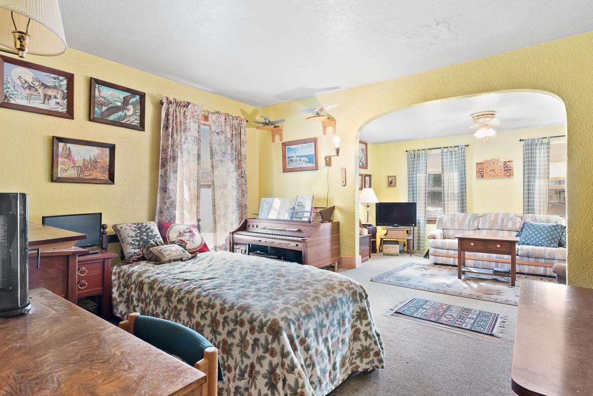 183 West Moore Street