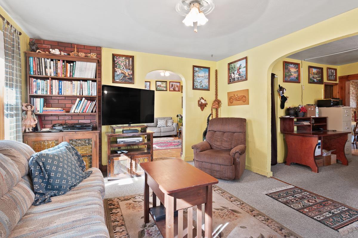 183 West Moore Street