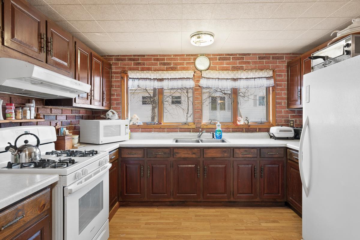 183 West Moore Street