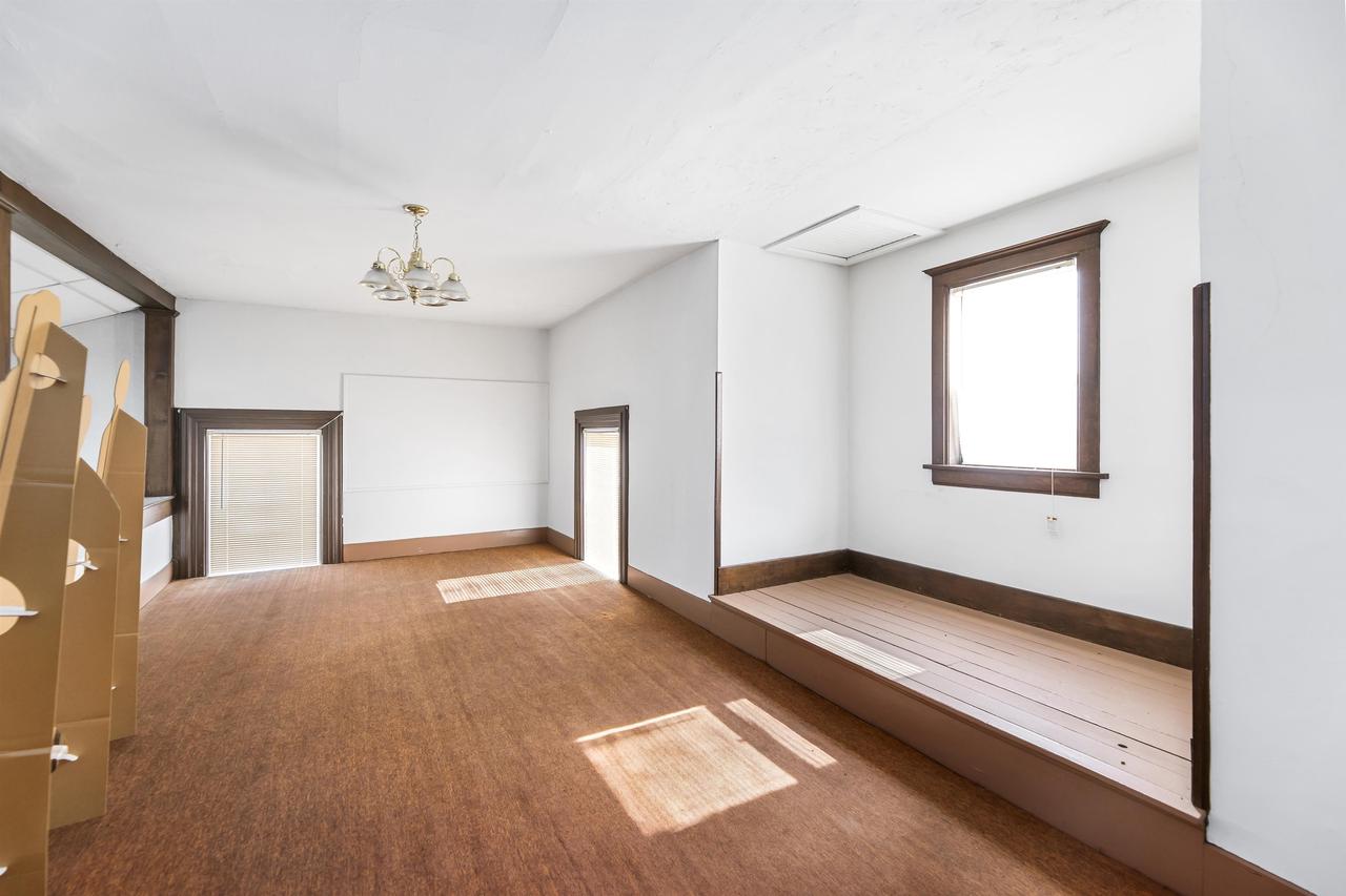 145/147 East Montello Street